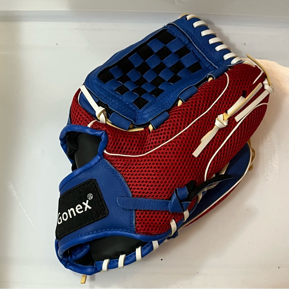 Gonex Red and Blue Baseball Glove